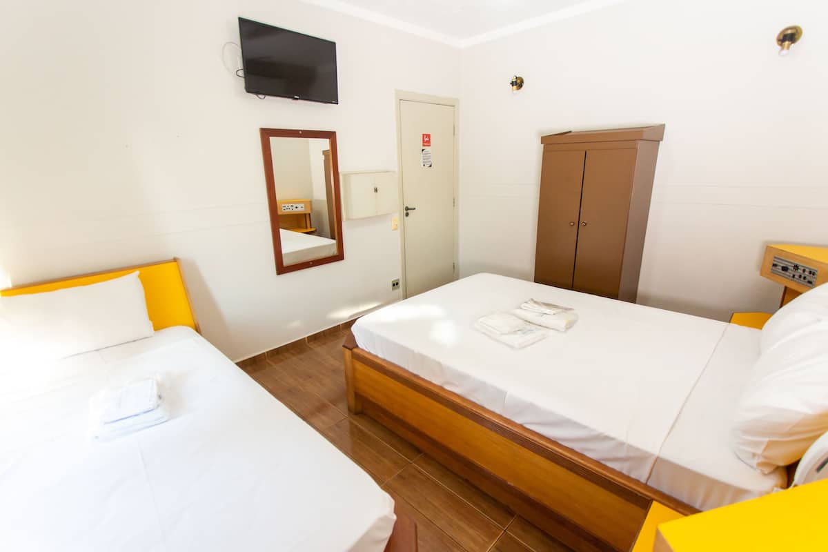 Dreibettzimmer