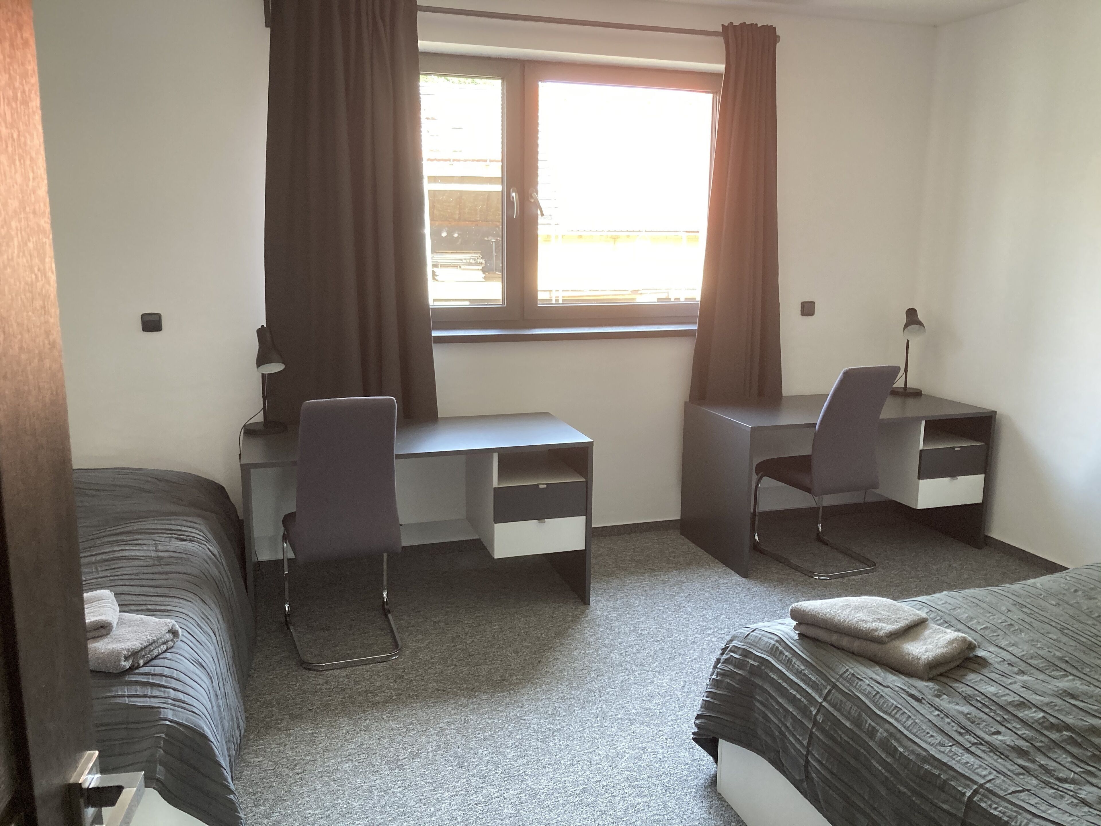 1 soverom, safe på rommet, wi-fi (inkludert) og sengetøy