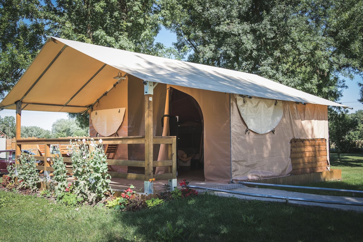 Lodge Toilé | Literie de qualité supérieure, Wi-Fi gratuit, draps fournis