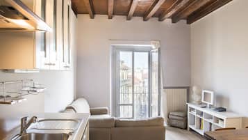 Apartment, 1 Bedroom | Ruang tamu | TV skrin rata