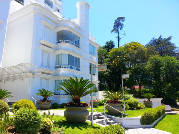 Fachada da propriedade