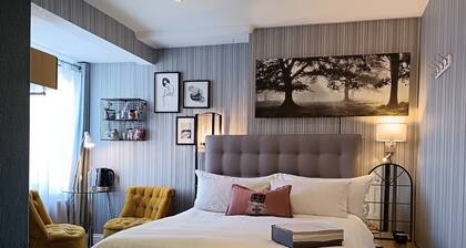 Regency Rooms