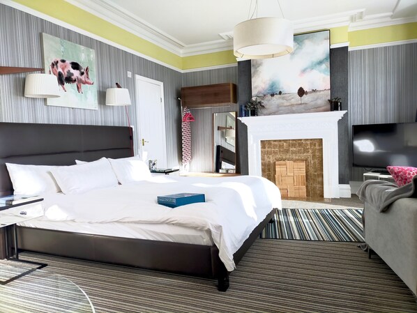 ألحفة محشوة بالريش وبديكورات فريدة لكل غرفة وطراز فريد لكل وحدة