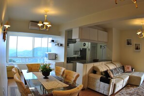 Apartamento | Área de estar | TV LCD