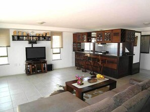 Flat-screen TV, DVD player - Cumbuco Ocean View (Caucaia)