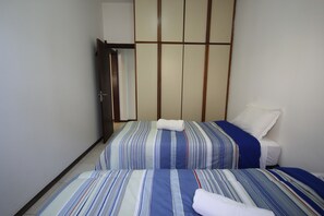 Standard Apartment, 2 Bedrooms | 2 bedrooms, free WiFi, bed sheets - GoHouse Visconde 904 (Rio de Janeiro)