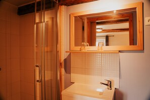 Familienzimmer | Badezimmer | Handtücher