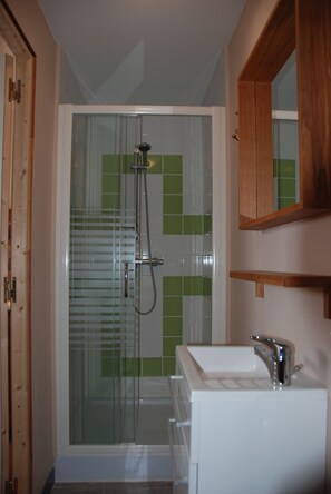 Superior Double Room | Bathroom | Towels