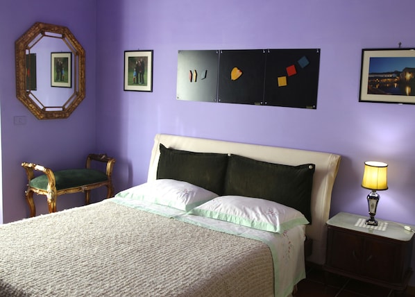 1 bedroom, premium bedding, iron/ironing board, rollaway beds
