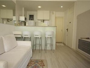 Standard Apartment, 1 Bedroom | Living area