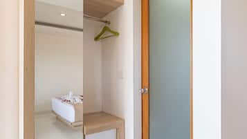 Superior Double Room | Minibar, desk, soundproofing, free WiFi