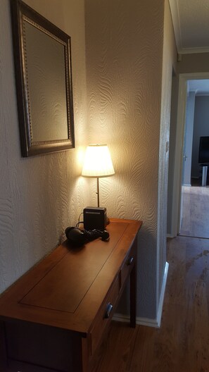 Apartment, 1 Bedroom | Room amenity