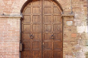 Entrée de l’hébergement