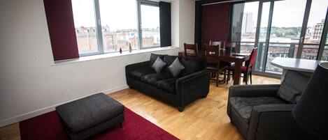 Apartment, 2 Bedrooms, Kitchen | Living area