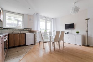 標準公寓, 1 間臥室 (Posejdon) | 客廳 | 平面電視