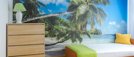 Tabla de planchar con plancha, cunas gratuitas y wifi gratis