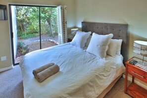 2 ห้องนอน, เครื่องนอนระดับพรีเมียม, ห้องพักตกแต่งอย่างมีเอกลักษณ์