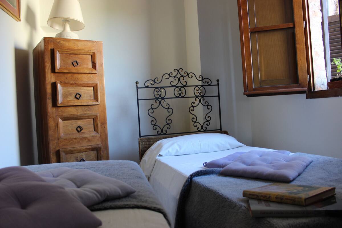 Frette Italian sheets, premium bedding, down comforters