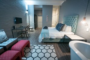 Suite (Garden) | 1 bedroom, individually decorated, individually furnished, free WiFi