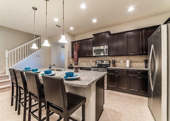 Apartment, Multiple Bedrooms | Private kitchen - 2011 Majorca Drive (Kissimmee)