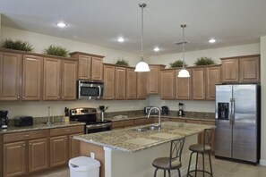 Apartment, Multiple Bedrooms | Private kitchen