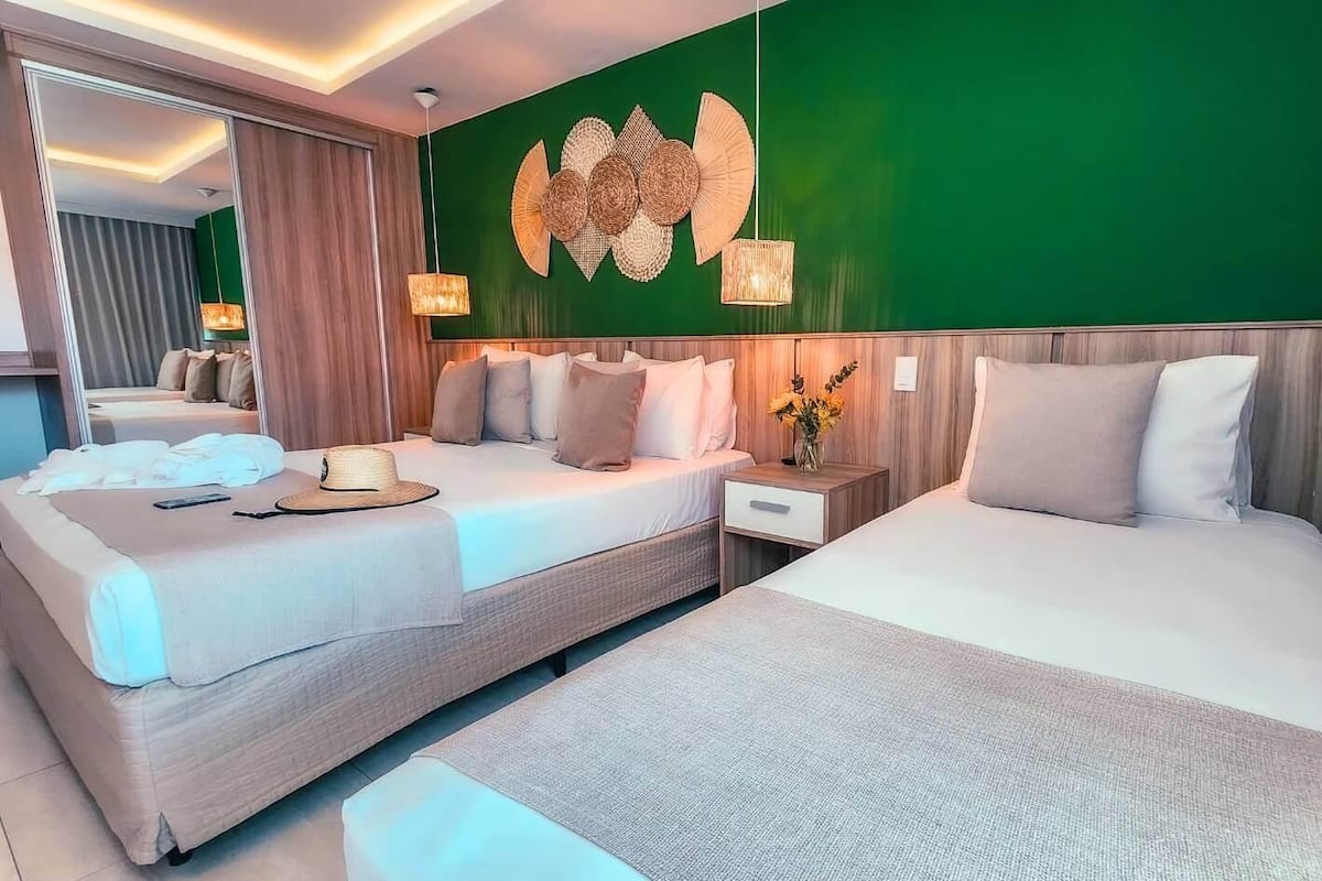 1 bedroom, minibar, desk, laptop workspace