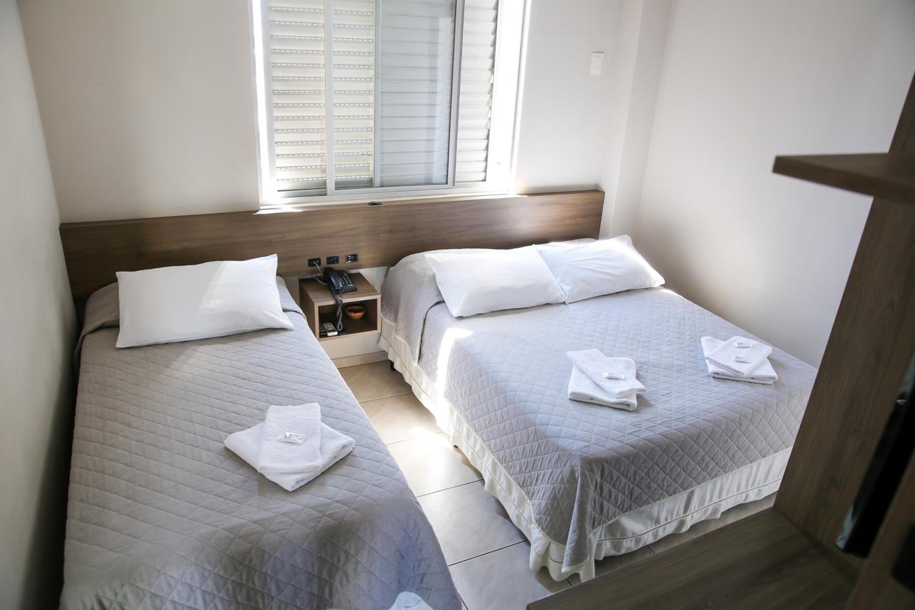 minibar, desk, iron/ironing board, free wifi