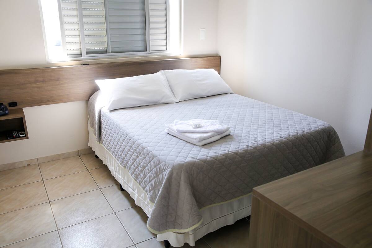 Basic Double Room, 1 Double Bed | Minibar, desk, iron/ironing board, free WiFi