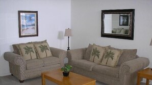 Apartment, Multiple Bedrooms | Living area | DVD player - WY252 (Davenport)