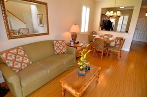 Apartment, Multiple Bedrooms | Living area