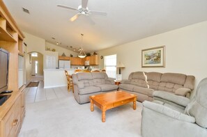 Apartment, Multiple Bedrooms | Living area - 632TC (Davenport)