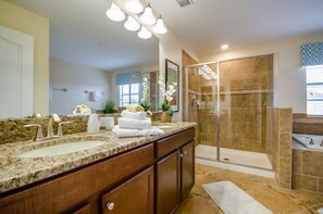 Apartment, Multiple Bedrooms | Bathroom