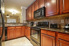Appartement, plusieurs chambres | Cuisine privée