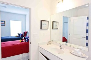 Apartment, Multiple Bedrooms | Bathroom sink