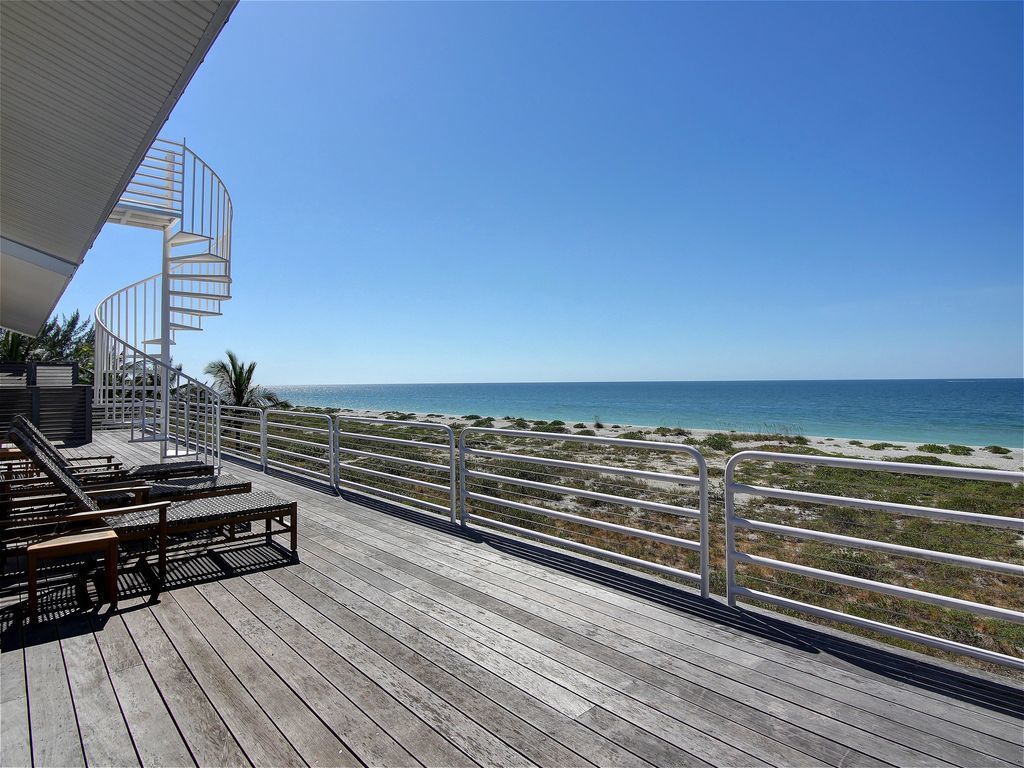 Luxury House, 6 Bedrooms, Beach View, Beachfront | Balcony