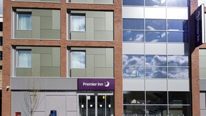 Exterior - Premier Inn London Southgate (London)