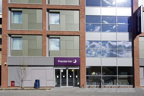 Exterior - Premier Inn London Southgate (London)