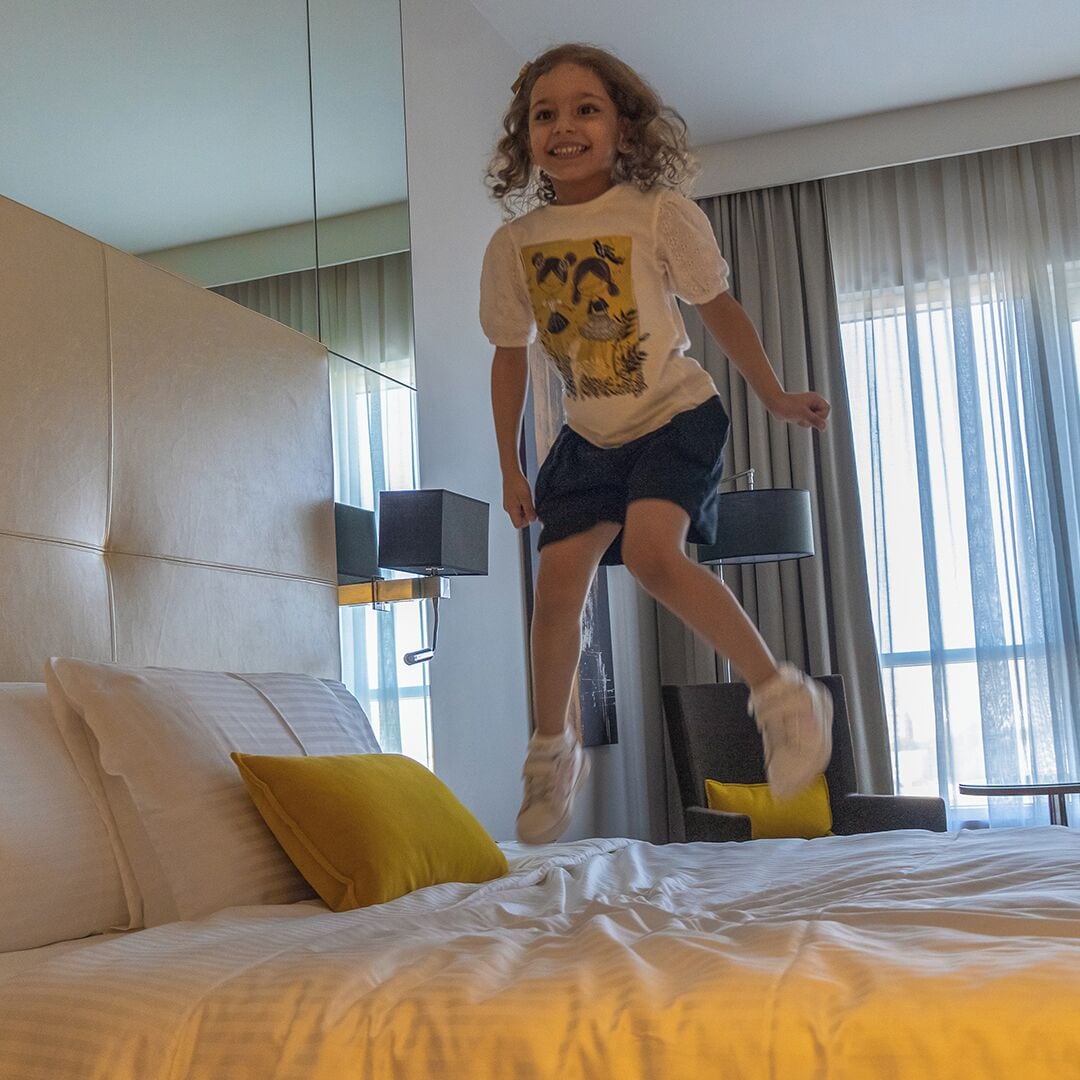 羽絨被、特厚豪華床墊、迷你吧、房內夾萬