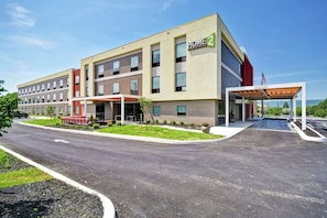 Exterior - Home2 Suites by Hilton Mechanicsburg (Mechanicsburg)