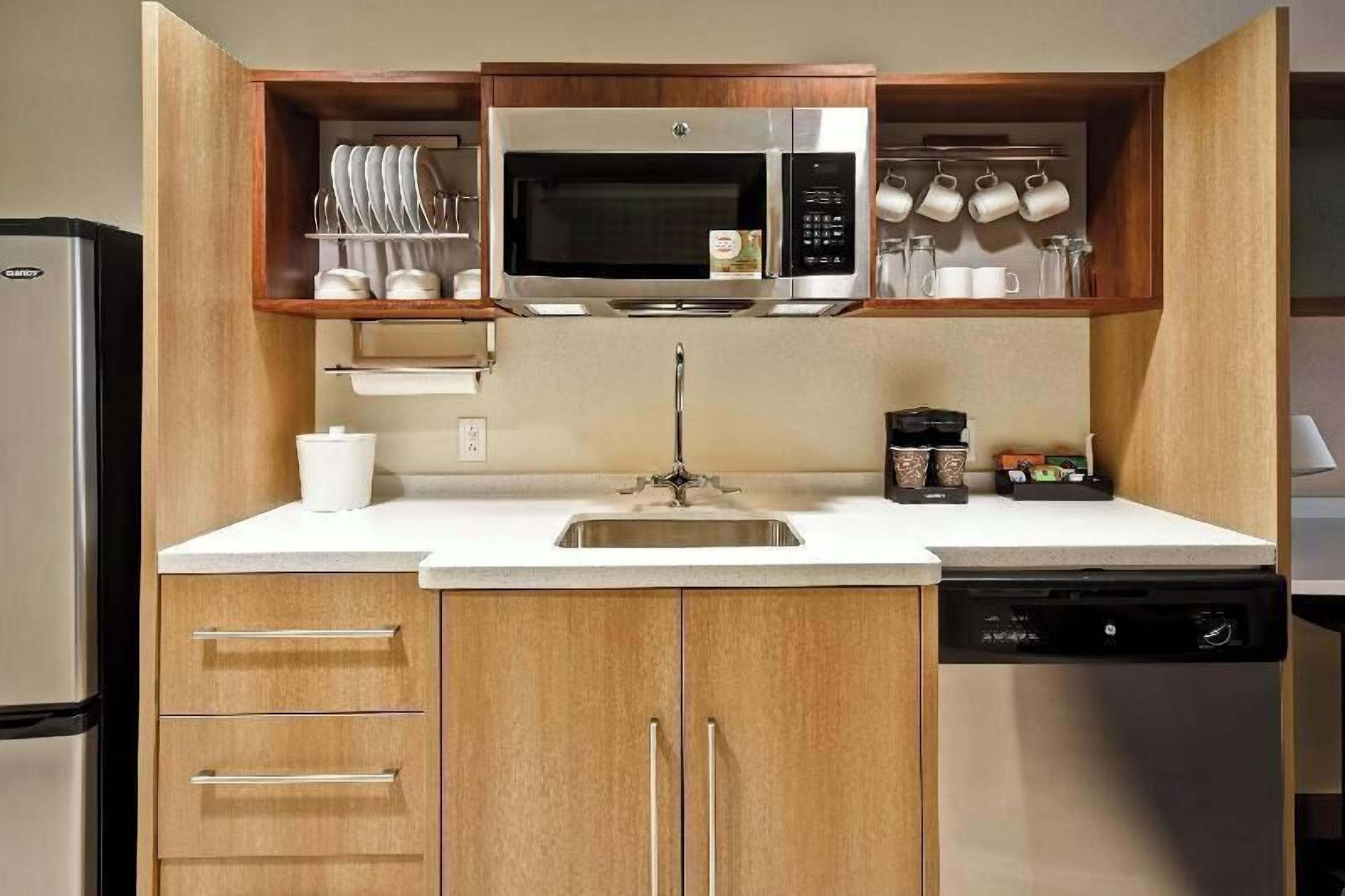 Cocina privada | Refrigerador y microondas 