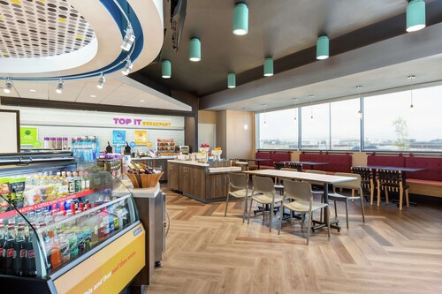 Tru by Hilton Wichita Northeast