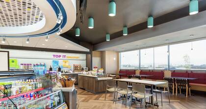 Tru by Hilton Wichita Northeast