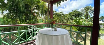 The Greenside Cottages - Private Tropical Garden - Residential area 5 mins from the beach