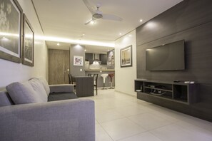 Apartment (363) | Living room | Fireplace - LineRio Copacabana Family Residence 363 (Rio de Janeiro)