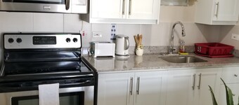 New Kingston Guest Apt at Kingsway