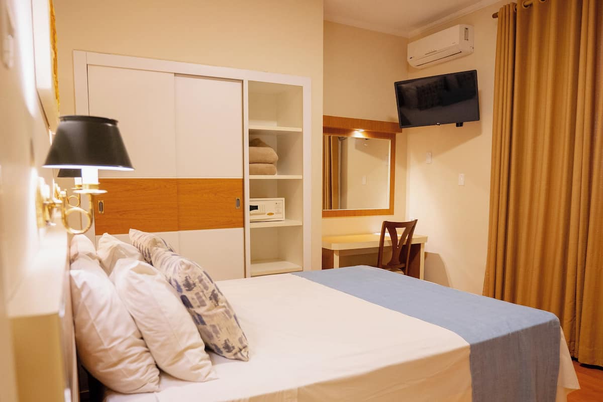 Standard-Maisonette, 1 Schlafzimmer | 2 Schlafzimmer, Minibar, Zimmersafe, Schreibtisch