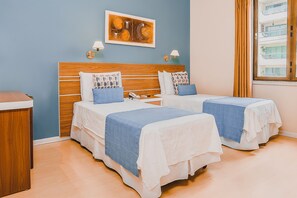 PNE | 2 sovrum, minibar, värdeförvaringsskåp på rummet och skrivbord