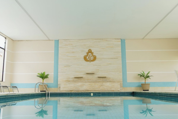 Televisión LCD de 26 pulgadas con canales por cable y televisión