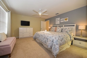 Apartment, Multiple Bedrooms