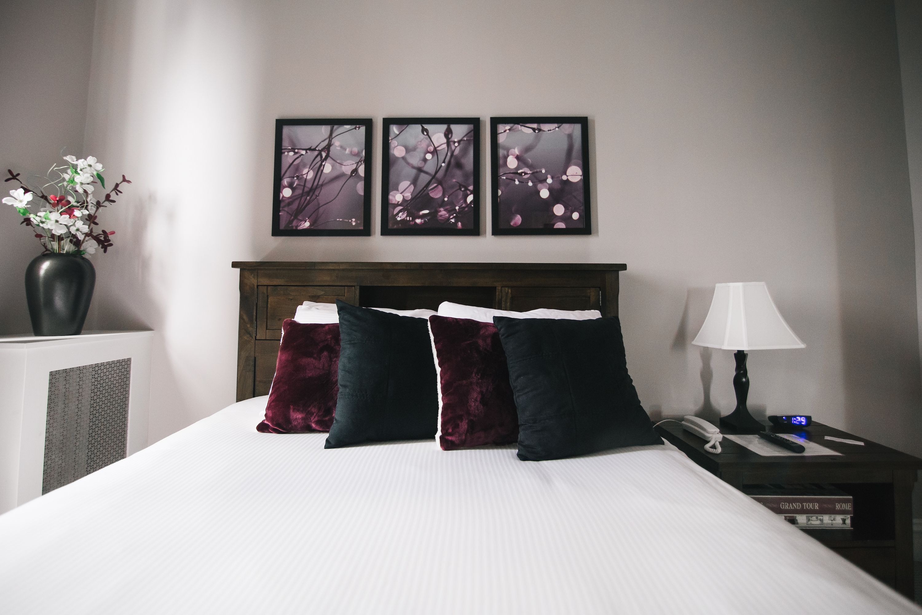 premier suite, 1 queen bed, non smoking, kitchenette | premium bedding, blackout curtains, iron/ironing board, free wifi